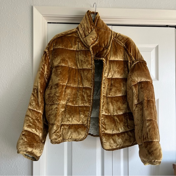 Like-new STOOSH reversible gold and silver jacket - Picture 4 of 11